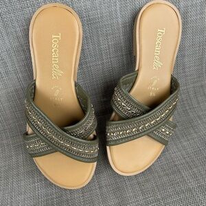 Toscanella women’s criss cross Olive green and gold trim sandals Made in Italy